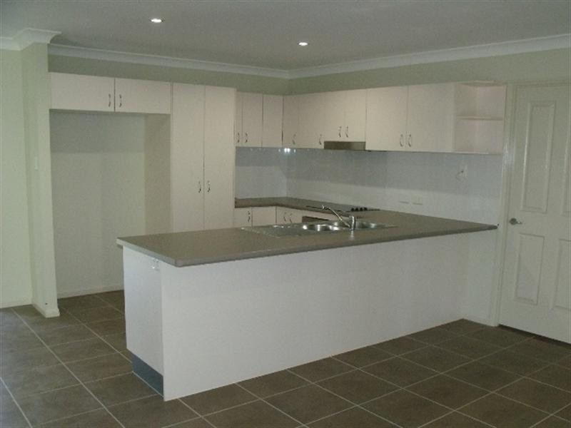 42 Banksia Drive, Kingaroy QLD 4610