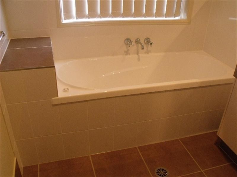 42 Banksia Drive, Kingaroy QLD 4610