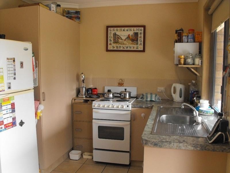 28 Hilltop Drive, Ellesmere QLD 4610