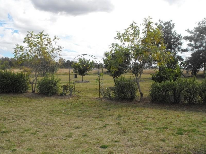 28 Hilltop Drive, Ellesmere QLD 4610