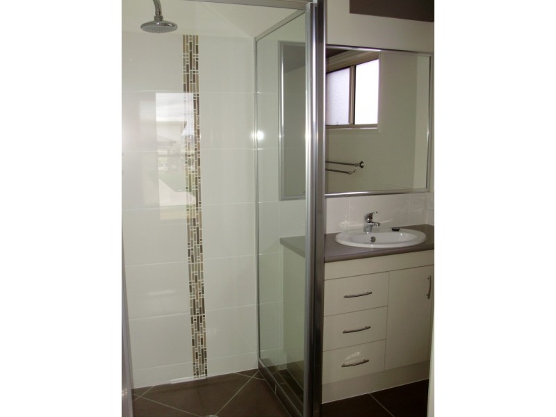 5 Allan Place, Kingaroy QLD 4610