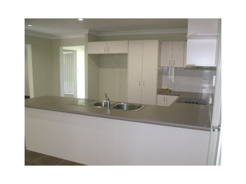 42 Banksia Drive, Kingaroy QLD 4610