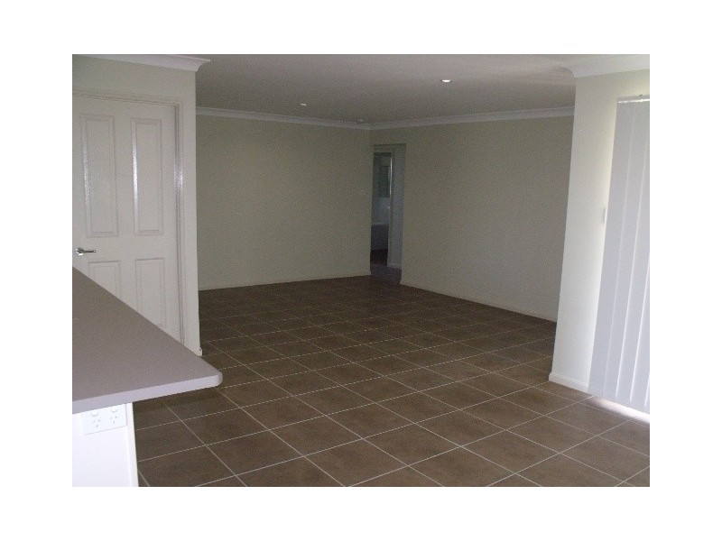 42 Banksia Drive, Kingaroy QLD 4610