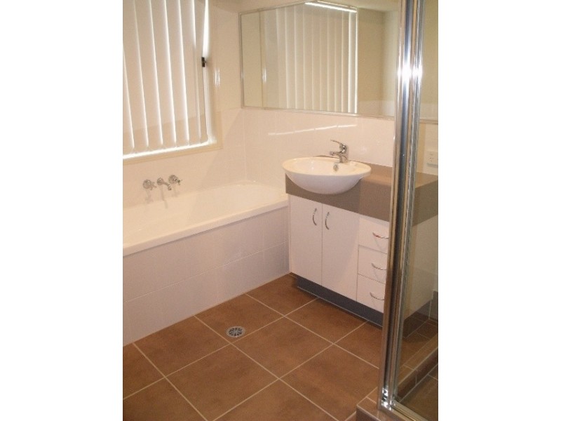 42 Banksia Drive, Kingaroy QLD 4610