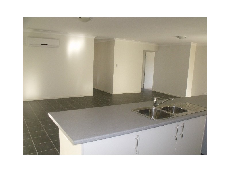 42 Buckingham Street, Kingaroy QLD 4610