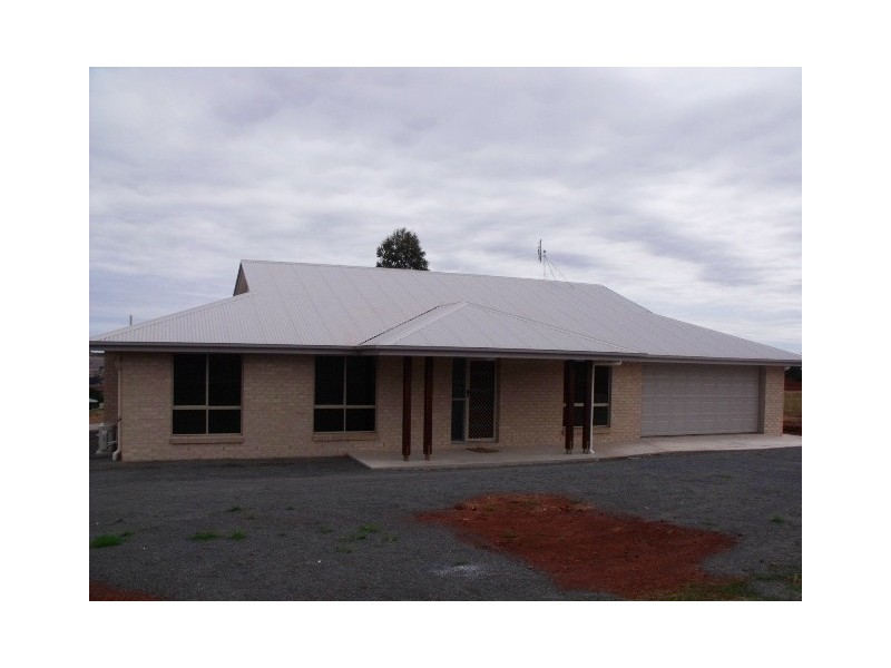 35 Bridgeman Parade, Kingaroy QLD 4610