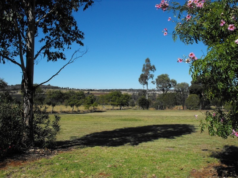 14 Couchmans Road, Kingaroy QLD 4610