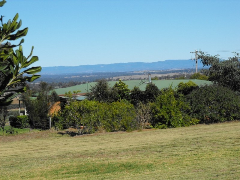 14 Couchmans Road, Kingaroy QLD 4610