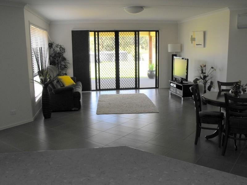 186 to 188 Premier Drive, Kingaroy QLD 4610