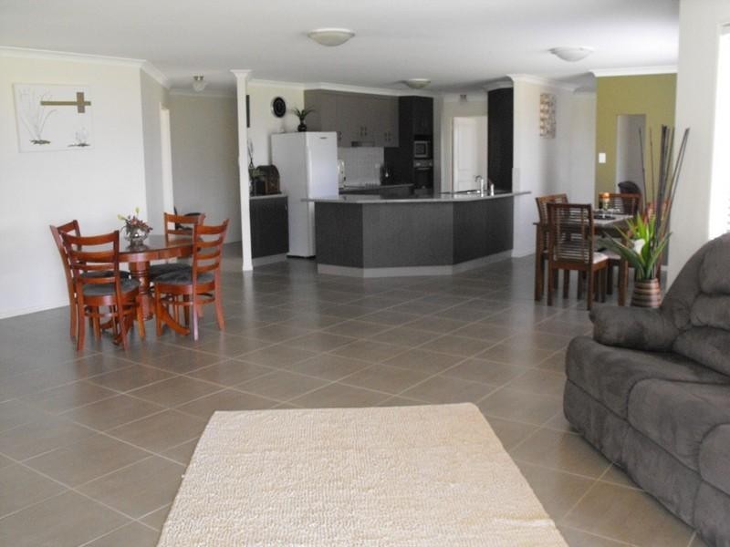 186 to 188 Premier Drive, Kingaroy QLD 4610