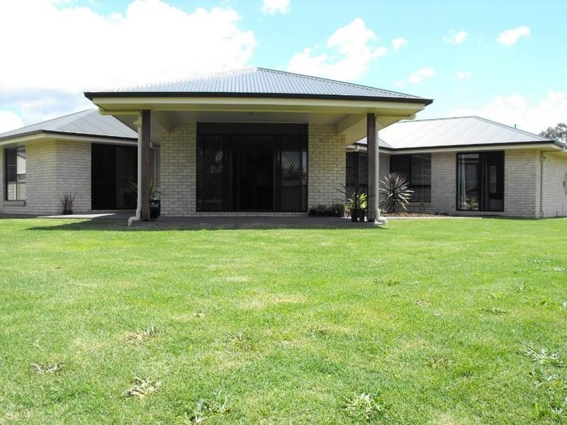 186 to 188 Premier Drive, Kingaroy QLD 4610