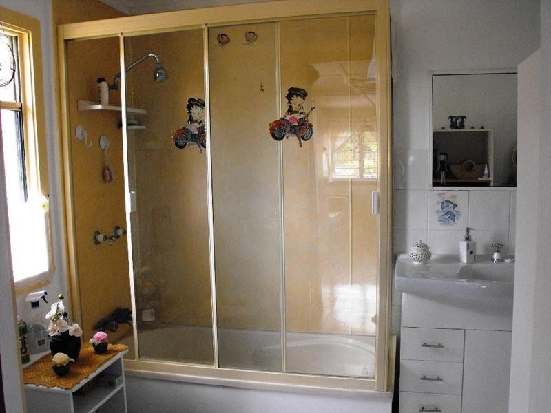 24 Gipps Street, Nanango QLD 4615