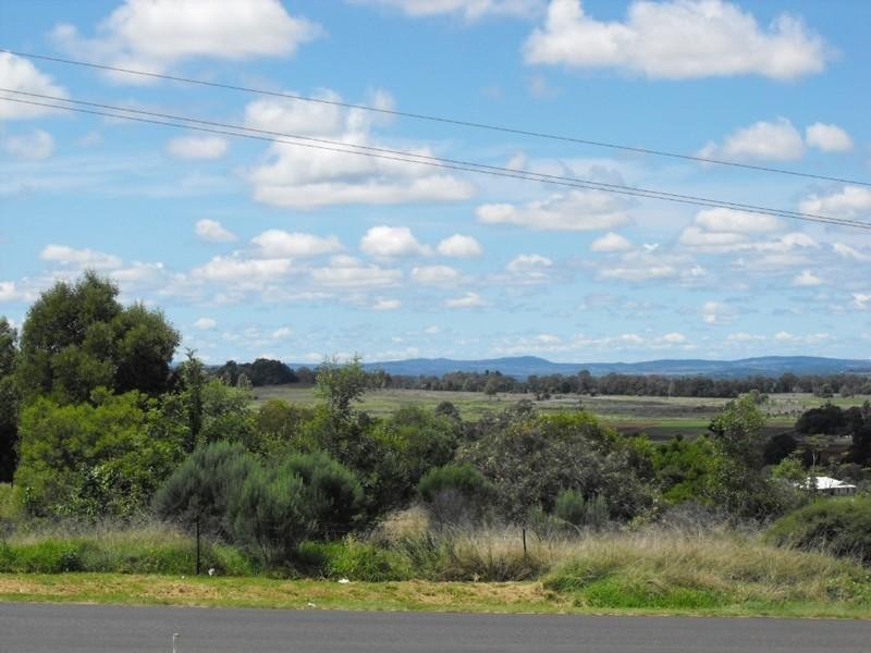 73 Cowie Drive, Kingaroy QLD 4610