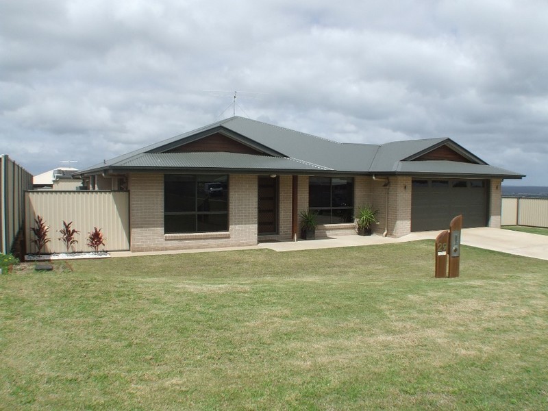 29 Bridgeman Parade, Kingaroy QLD 4610