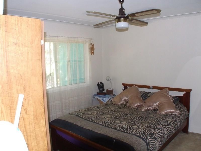 8 Farr Court, Nanango QLD 4615