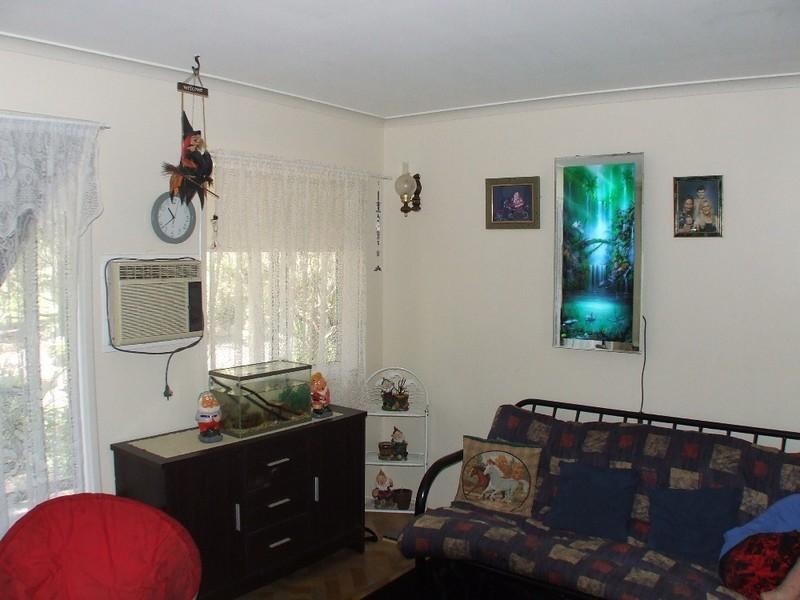 8 Farr Court, Nanango QLD 4615