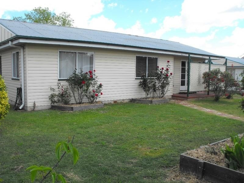 71 Railway Terrace, Kingaroy QLD 4610