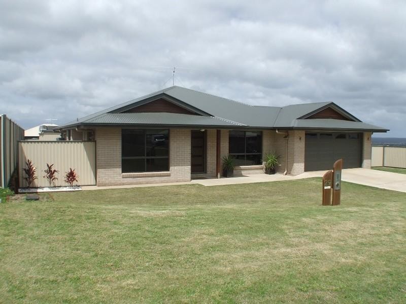 29 Bridgeman Parade, Kingaroy QLD 4610