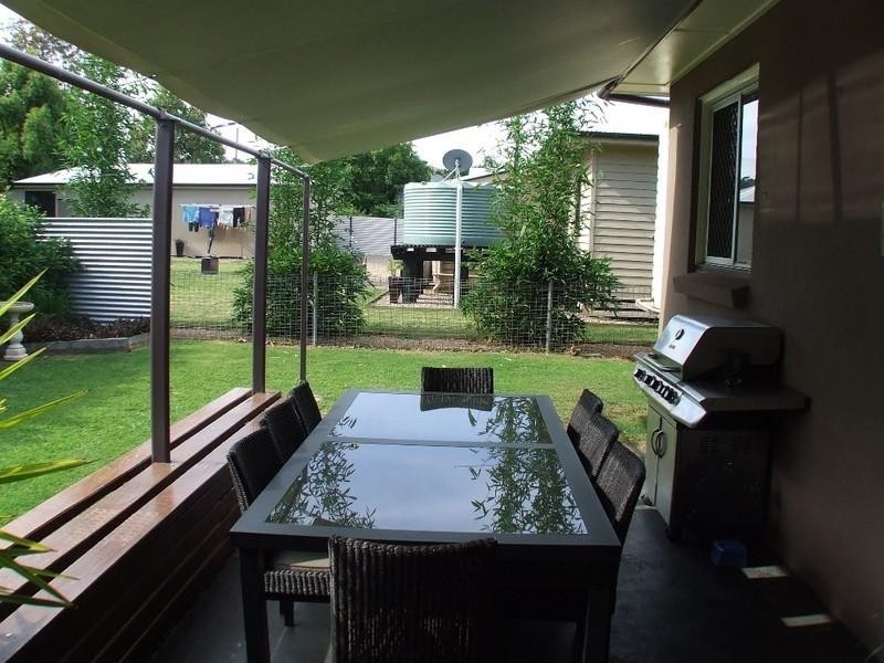 17 Arthur Street, Kingaroy QLD 4610