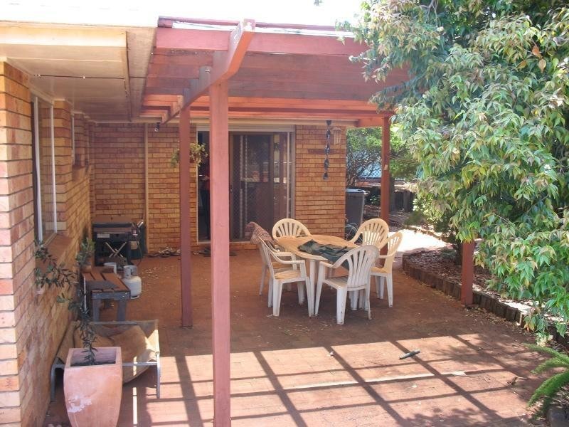 8 Jubilee Street, Kingaroy QLD 4610