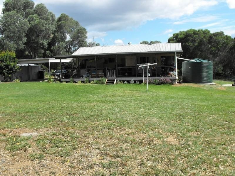 4 Harris Road, Kingaroy QLD 4610