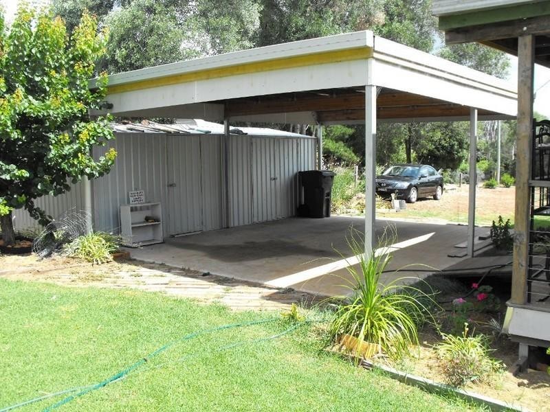 4 Harris Road, Kingaroy QLD 4610