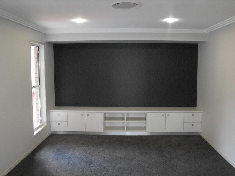 10 Allan Place, Kingaroy QLD 4610