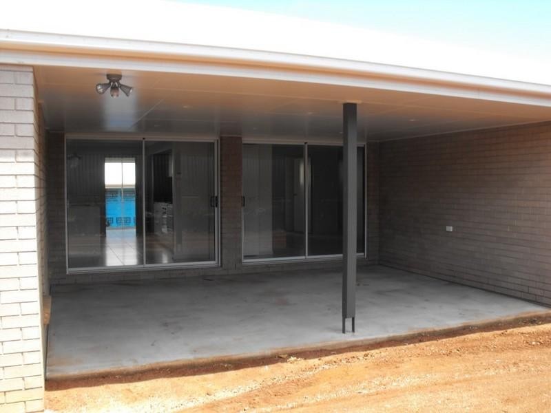 10 Allan Place, Kingaroy QLD 4610