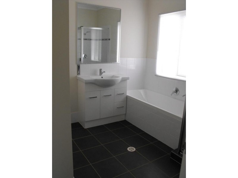 35 Sonaree Drive, Kingaroy QLD 4610