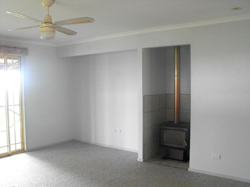 43 North Kerton Road, Nanango QLD 4615