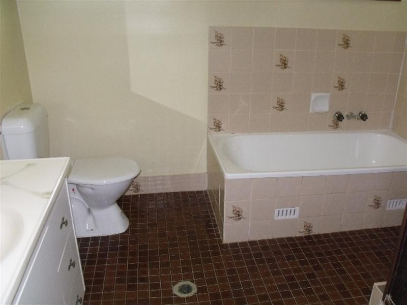 14 Buckingham Street, Kingaroy QLD 4610