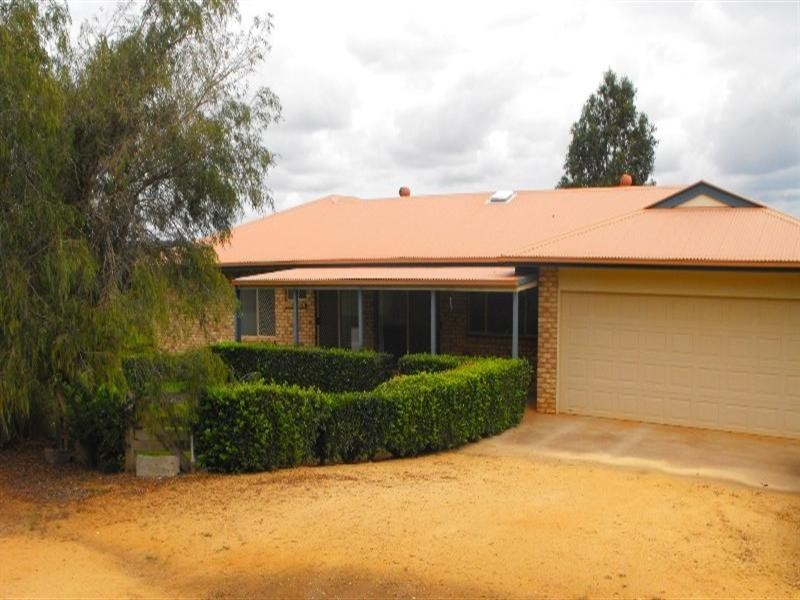 14 Couchmans Road, Kingaroy QLD 4610