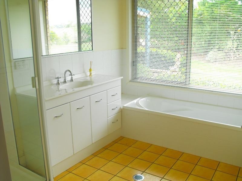 14 Couchmans Road, Kingaroy QLD 4610