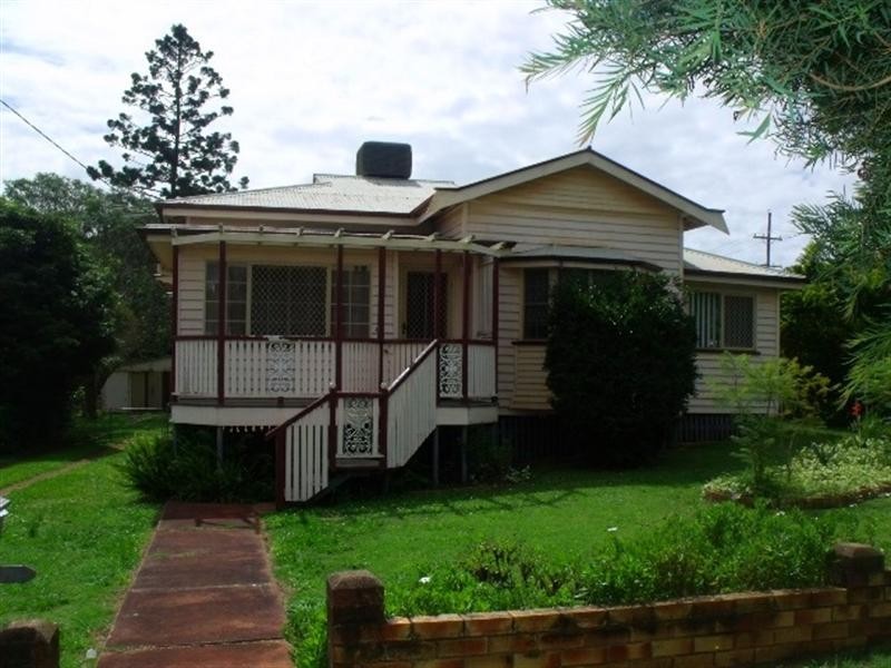 13 Moonya Street, Kingaroy QLD 4610
