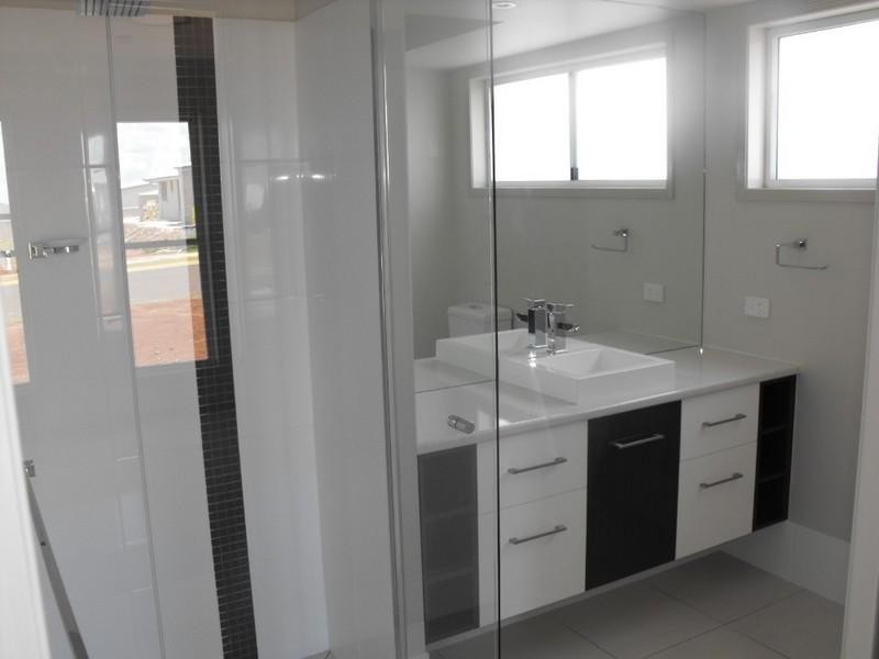 10 Allan Place, Kingaroy QLD 4610