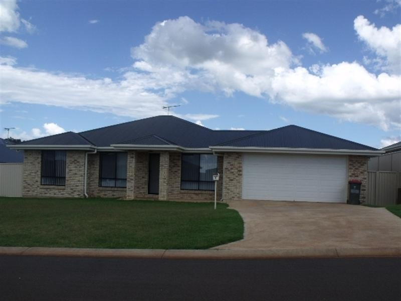 5 Lara Court, Kingaroy QLD 4610