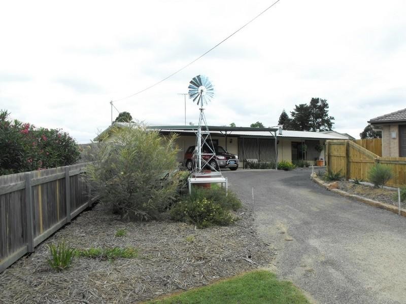 5 Clark Close, Kingaroy QLD 4610