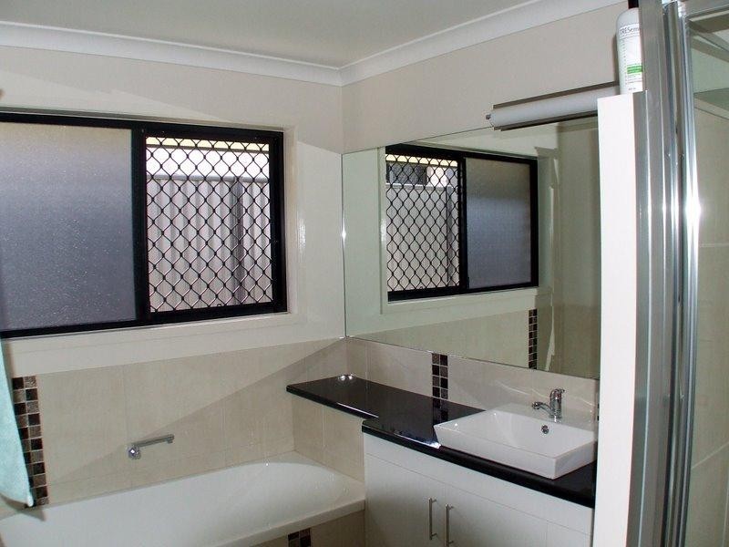 12 Allan Place, Kingaroy QLD 4610