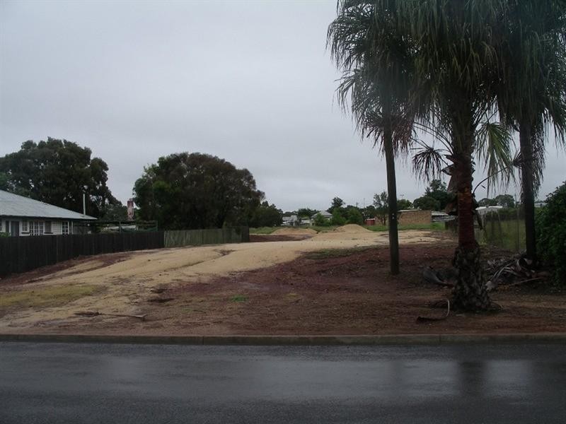 4 Queen Street, Kingaroy QLD 4610