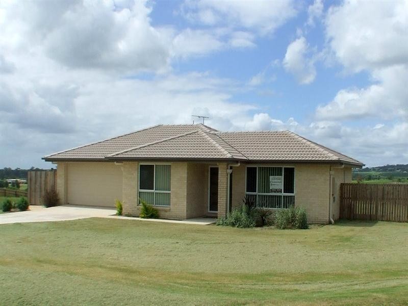 42 Banksia Drive, Kingaroy QLD 4610