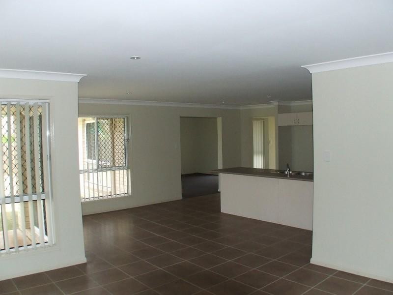 42 Banksia Drive, Kingaroy QLD 4610