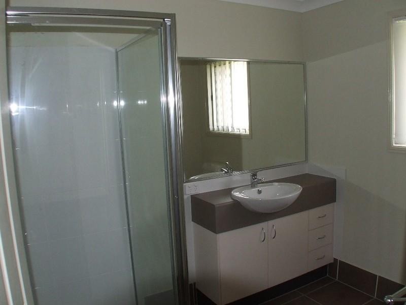 42 Banksia Drive, Kingaroy QLD 4610