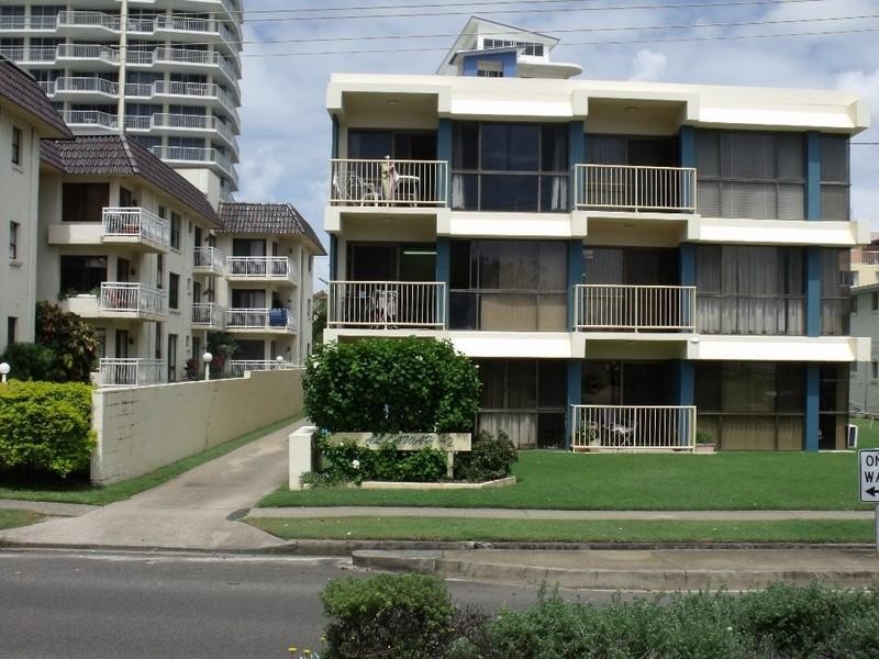 3/42 Alexandra Parade, Maroochydore QLD 4558