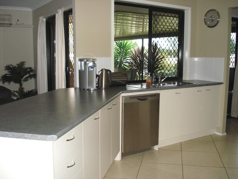 1 Avoca Place, Nanango QLD 4615