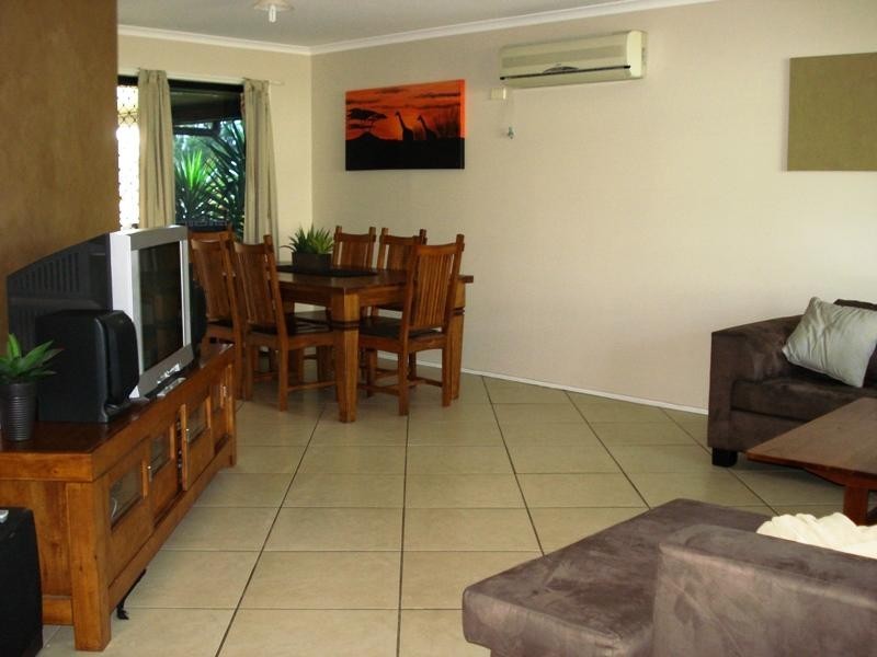 1 Avoca Place, Nanango QLD 4615