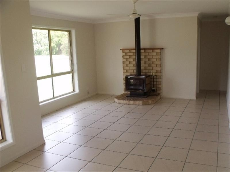 9 Nolan Drive, Kingaroy QLD 4610