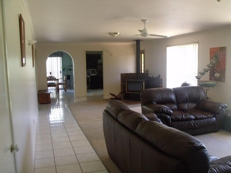 1038 River Road, Kingaroy QLD 4610