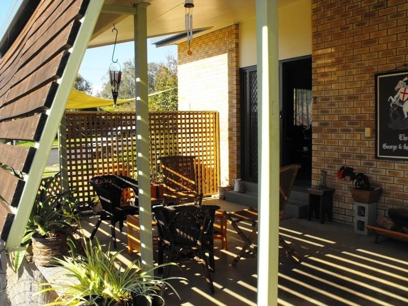 19 Hunter Street, Nanango QLD 4615