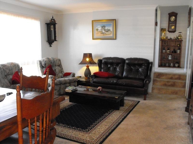 19 Hunter Street, Nanango QLD 4615