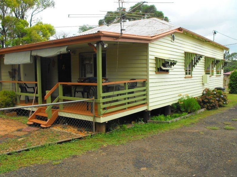 21 Andrew Street, Wooroolin QLD 4608